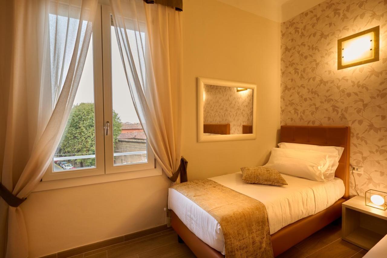 D'Azeglio 62 Luxury Rooms 볼로냐 외부 사진