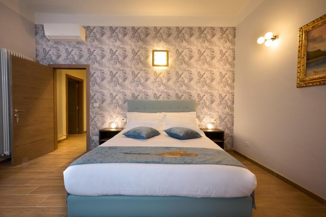 D'Azeglio 62 Luxury Rooms 볼로냐 외부 사진
