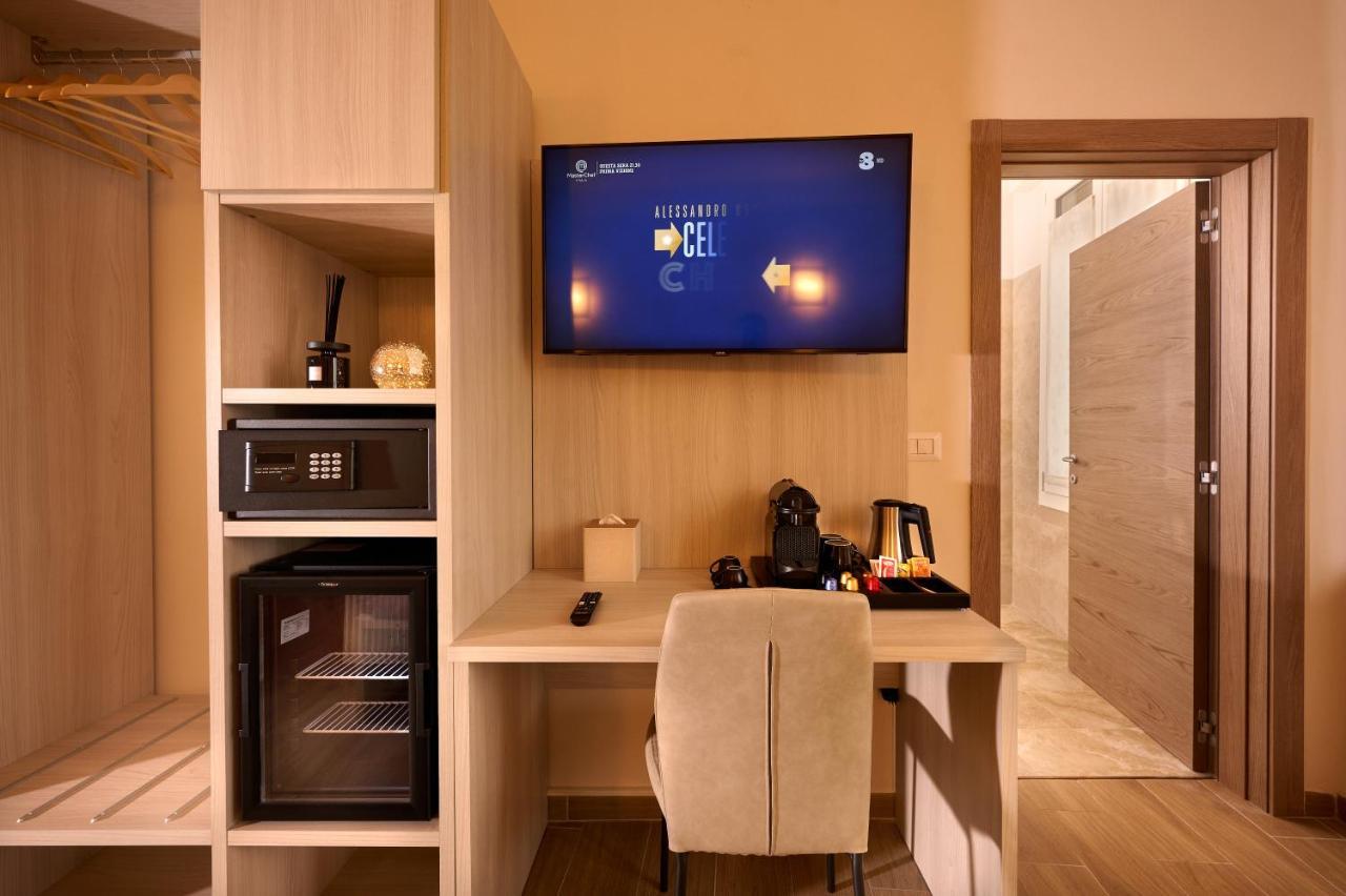 D'Azeglio 62 Luxury Rooms 볼로냐 외부 사진