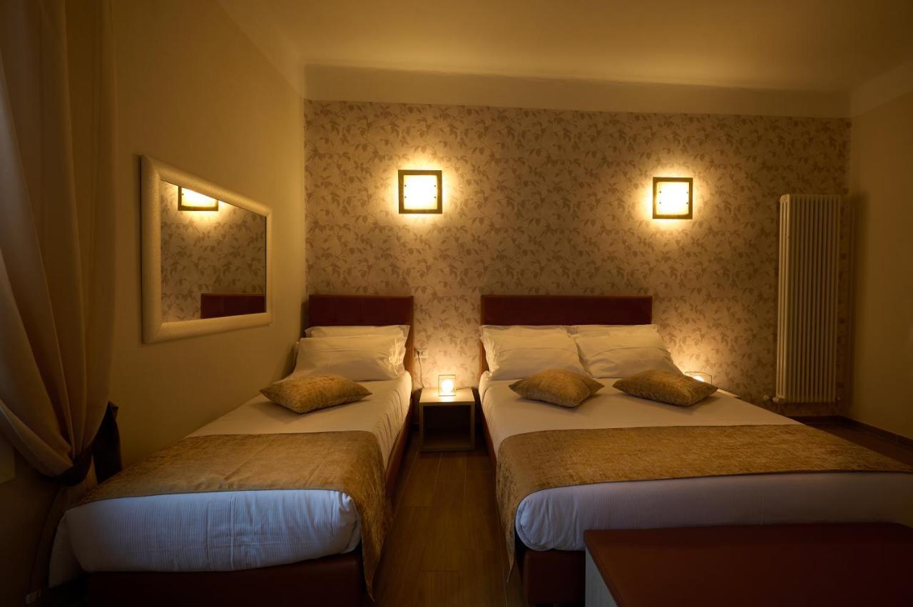 D'Azeglio 62 Luxury Rooms 볼로냐 외부 사진